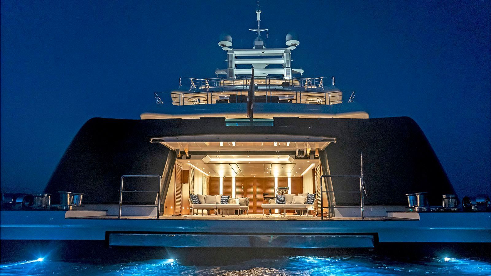 illusion plus yacht position